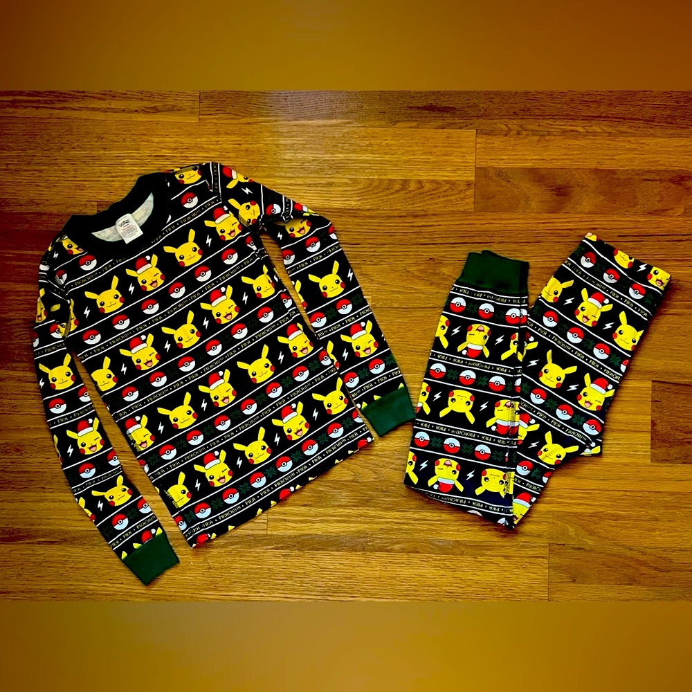 Pokemon Pikachu Holiday Kids Hanna Andersson Pajama Set Size 8 (130cm)